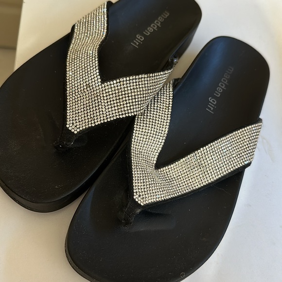 GREAT CONDITION Rhinestone Platform Flip Flops - Picture 5 of 5